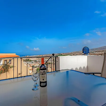 Apartment Spacious 2 Bedroom Tenerife South