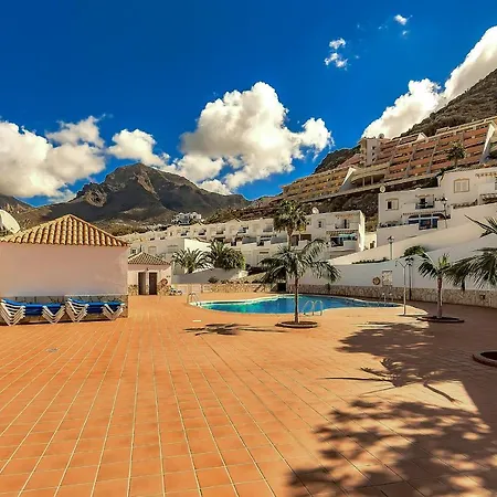 Spacious 2 Bedroom Tenerife South * 阿德耶
