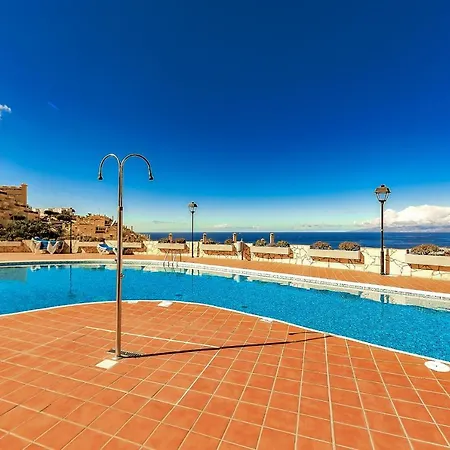 Spacious 2 Bedroom Tenerife South Appartement